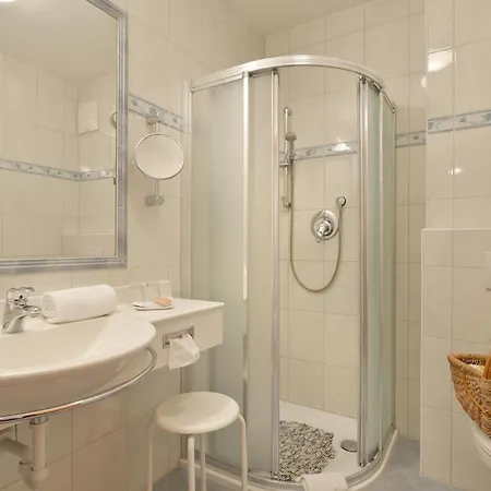 Ederfeld 4*