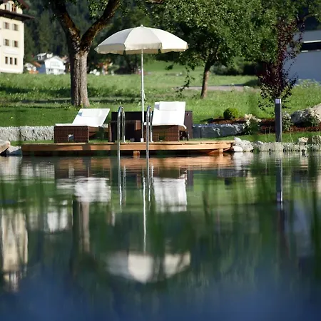 Ederfeld Apartahotel 4*