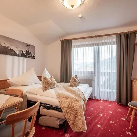 Ederfeld Aparthotel 4*