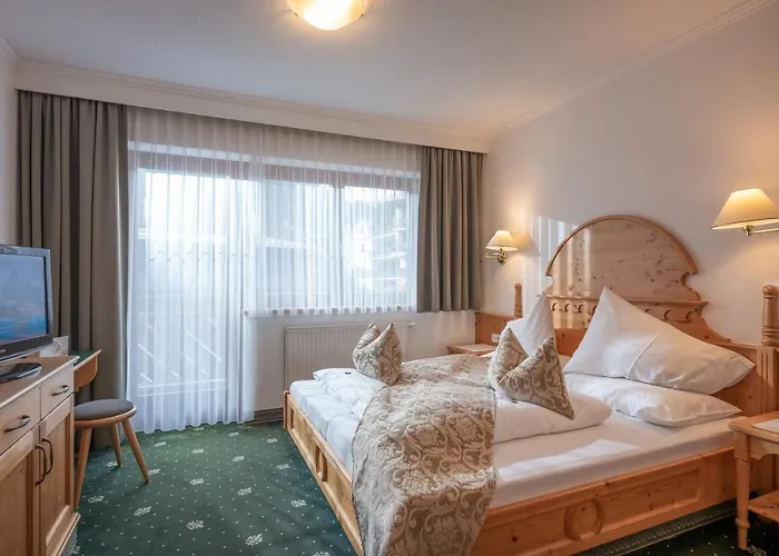 أبارتهوتل اديرفيلد 4*